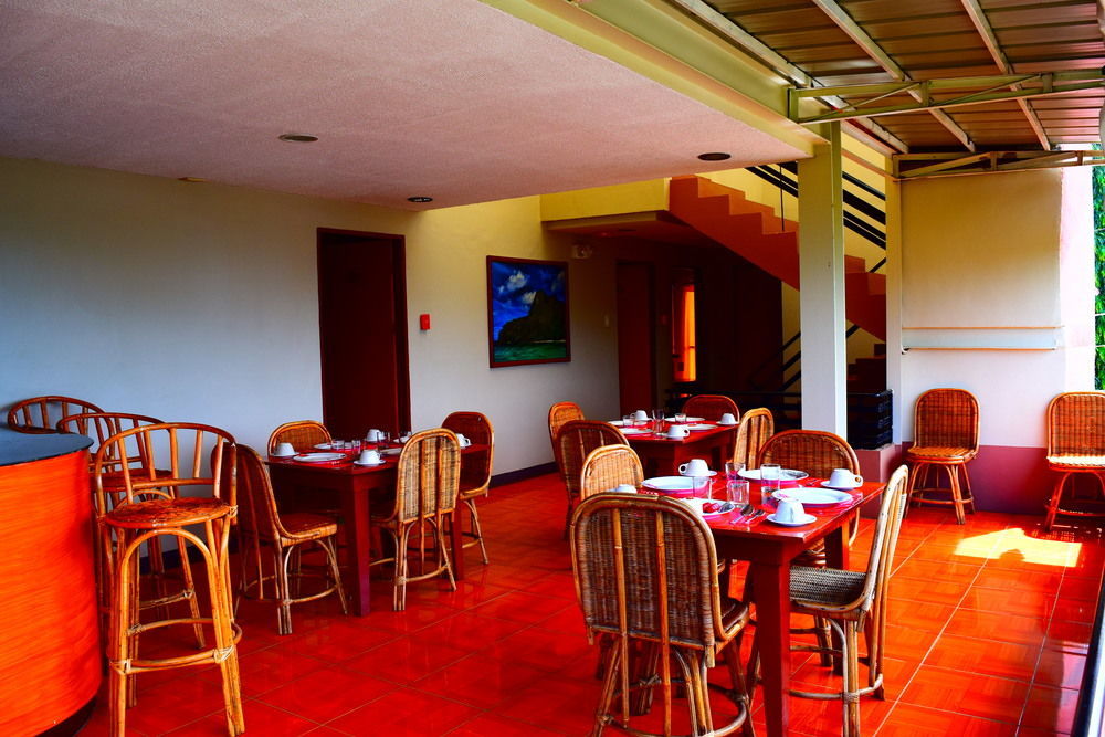 El Gallo Traveler'S Pension Puerto Princesa Eksteriør bilde